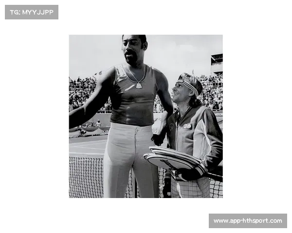 NBA球星体型与姚明泳池照对比引发热议球迷纷纷讨论身材差异 NBA球星体型与姚明泳池照对比引发热议球迷纷纷讨论身材差异